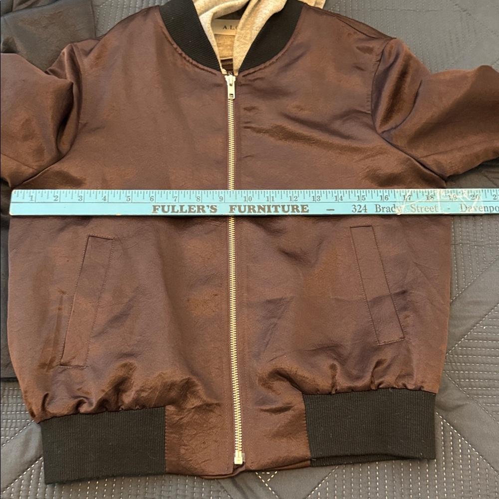 EDISON CONVERTIBLE BOMBER JACKET IN BORDEAUX GREY small - Picture 10 of 11